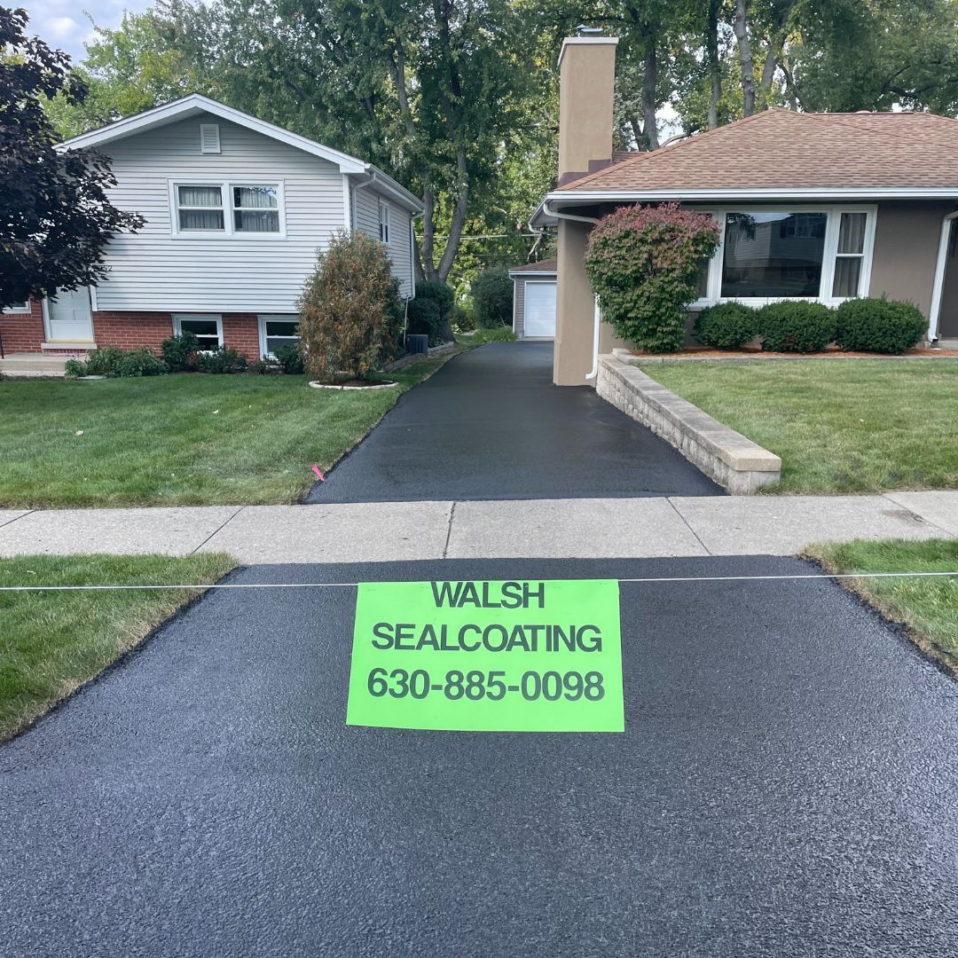 The Benefits of Sealcoating for Driveways in Extreme Weather Climates